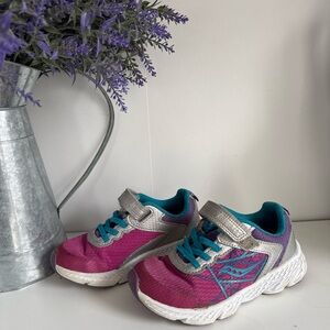 Toddler Saucony Running Shoes 10.5 shoe size
